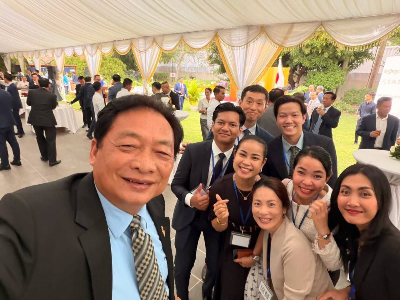 ឯកឧត្តមបណ្ឌិត​ ម៉ុង​ ឫទ្ធី​ និងឯកឧត្តម​បណ្ឌិត​ អ៊ុក​ គង់​ អញ្ជេីញចូលរួមអបអរសាទរពិធីចម្រើនព្រះជន្មរបស់ព្រះករុណា ព្រះចៅអធិរាជជប៉ុន