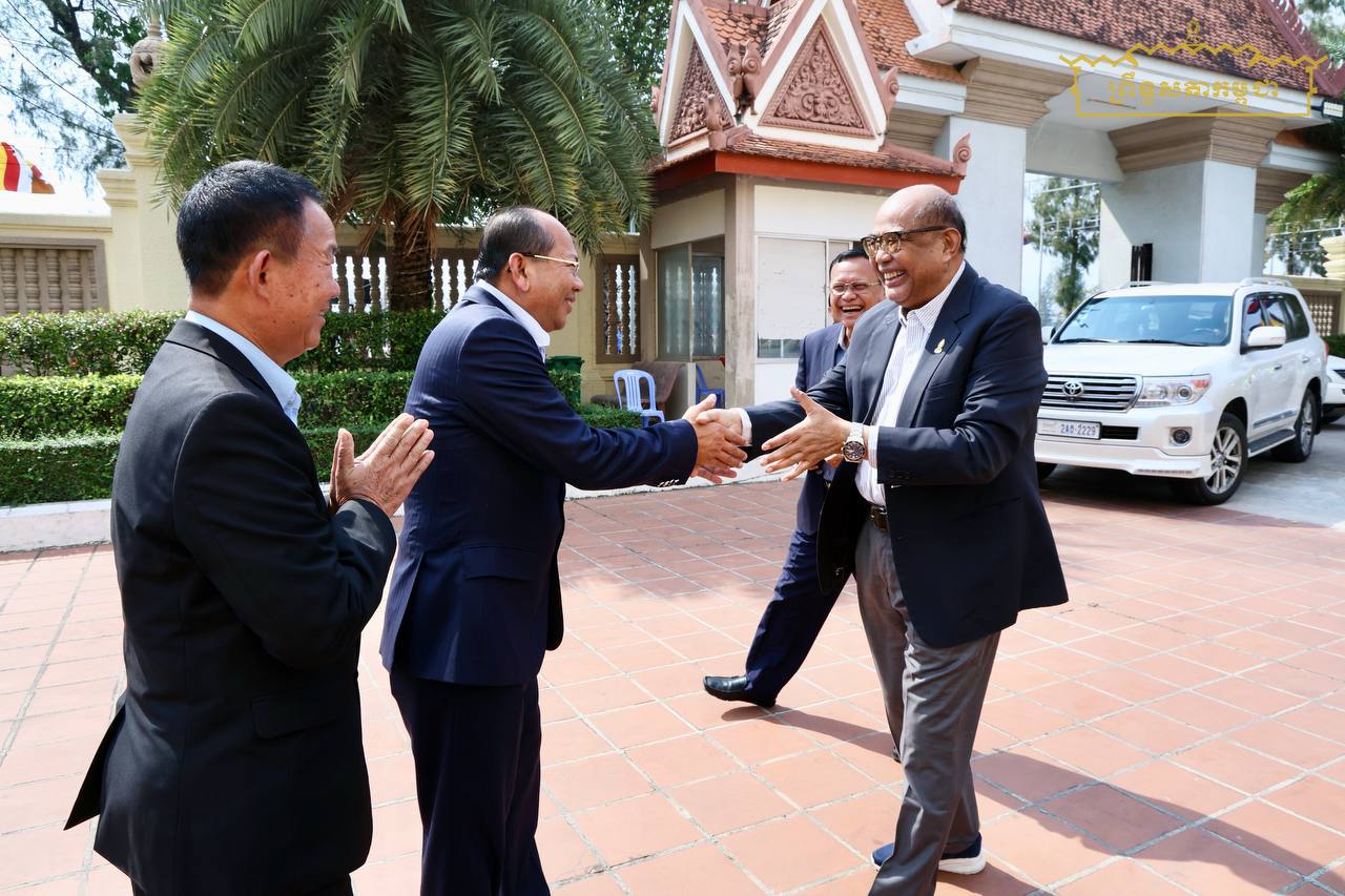 ឯកឧត្តម ងី ច័ន្ទ្រផល ដឹកនាំគណៈប្រតិភូគណៈកម្មការទី១ព្រឹទ្ធសភា អញ្ជើញជួបប្រជុំជាមួយរដ្ឋបាលខេត្តកំពត