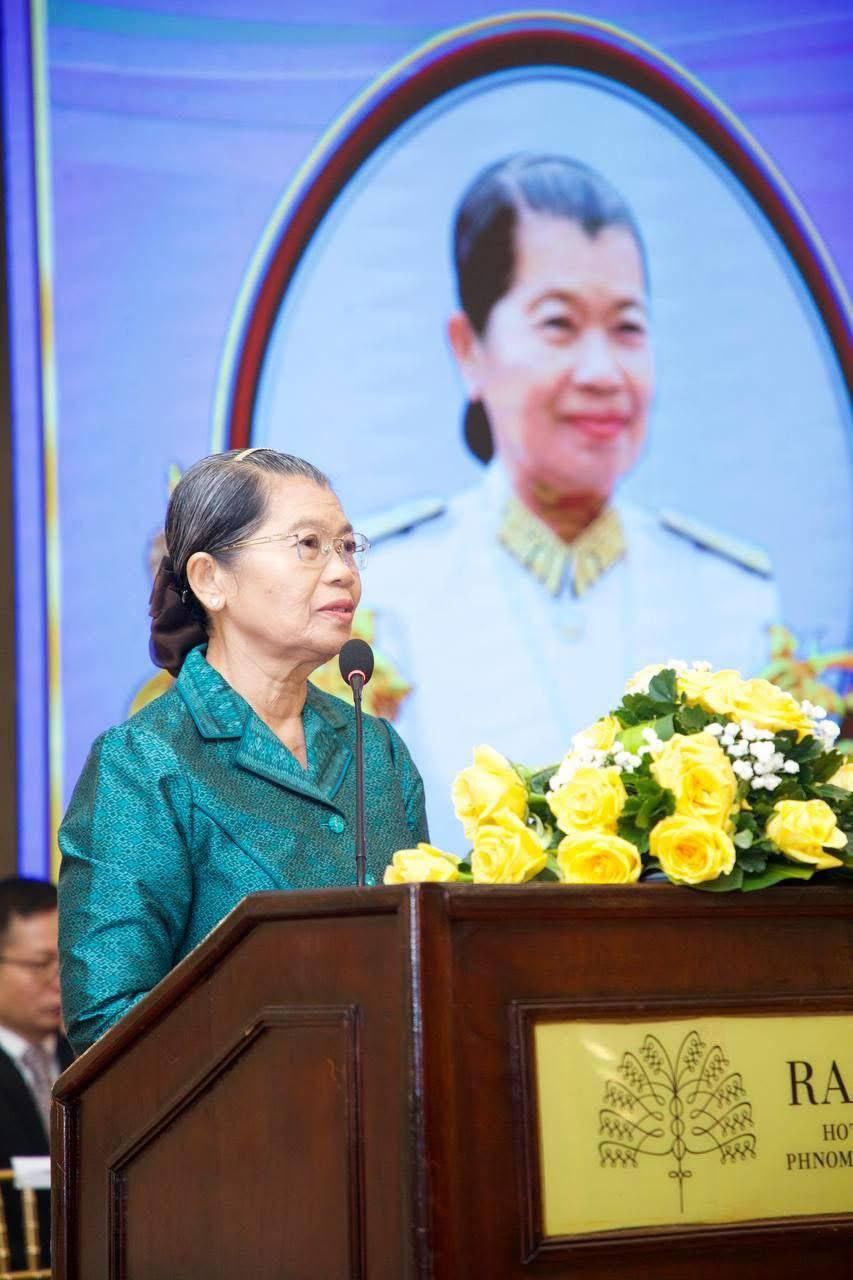 លោកជំទាវ មាន សំអាន អញ្ជើញចូលរួមក្នុងពិធីអបអរសាទរទិវាអន្តរជាតិនារី ៨មីនា ខួបលើកទី១១៥ ​នៅសណ្ឋាគារ Raffles Hotel Le Royal Phnom Penh