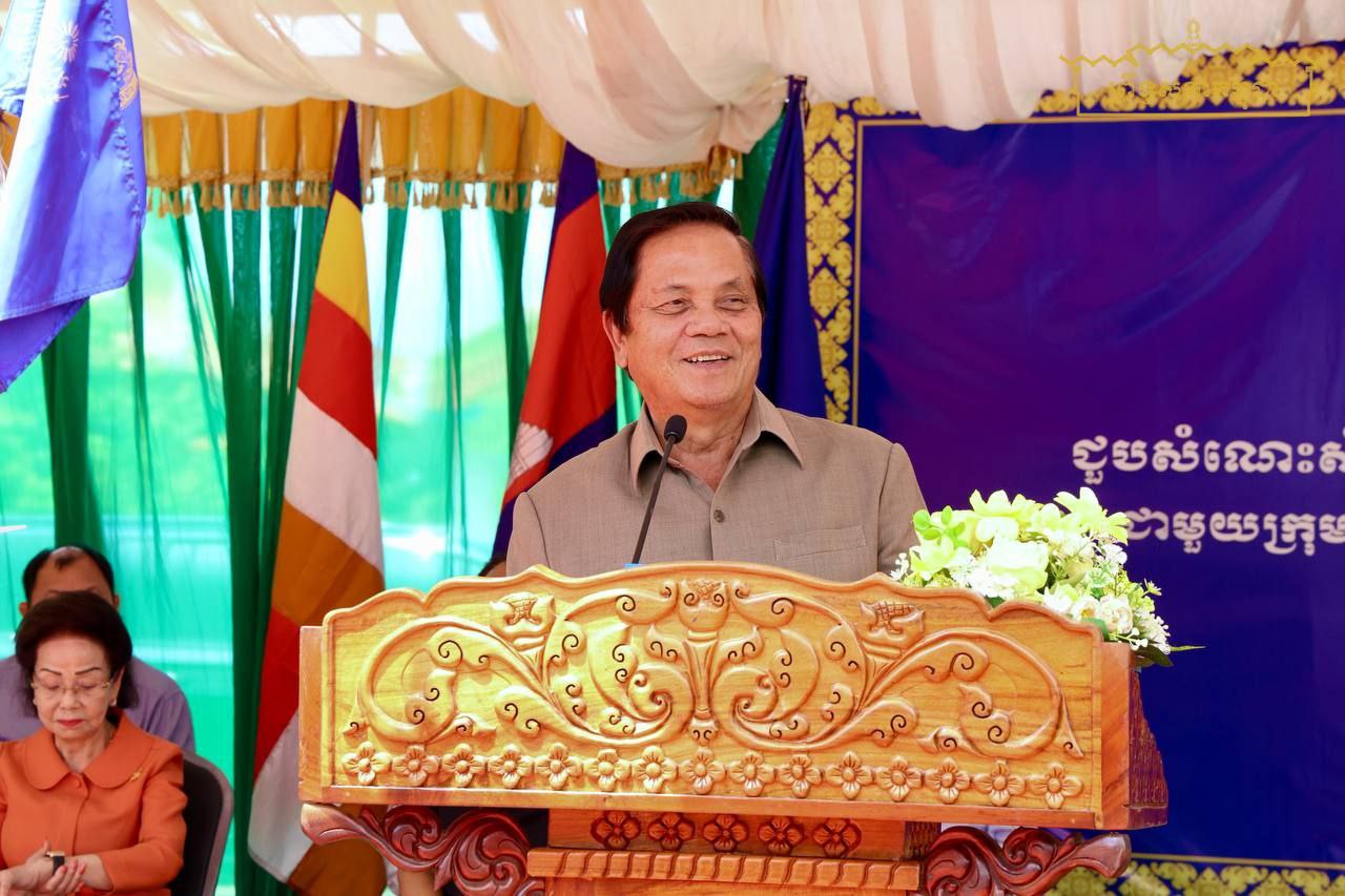 ឯកឧត្តម អ៊ុច បូររិទ្ធ អញ្ជើញចុះជួបសំណេះសំណាលជាមួយសមាជិកក្រុមប្រឹក្សាឃុំ សង្កាត់ និងមន្ត្រីអាជ្ញាធរមូលដ្ឋានគ្រប់ជាន់ថ្នាក់ នៅទូទាំង ក្រុង ស្រុកទាំង១០ ក្នុងខេត្តកំពង់ចាម