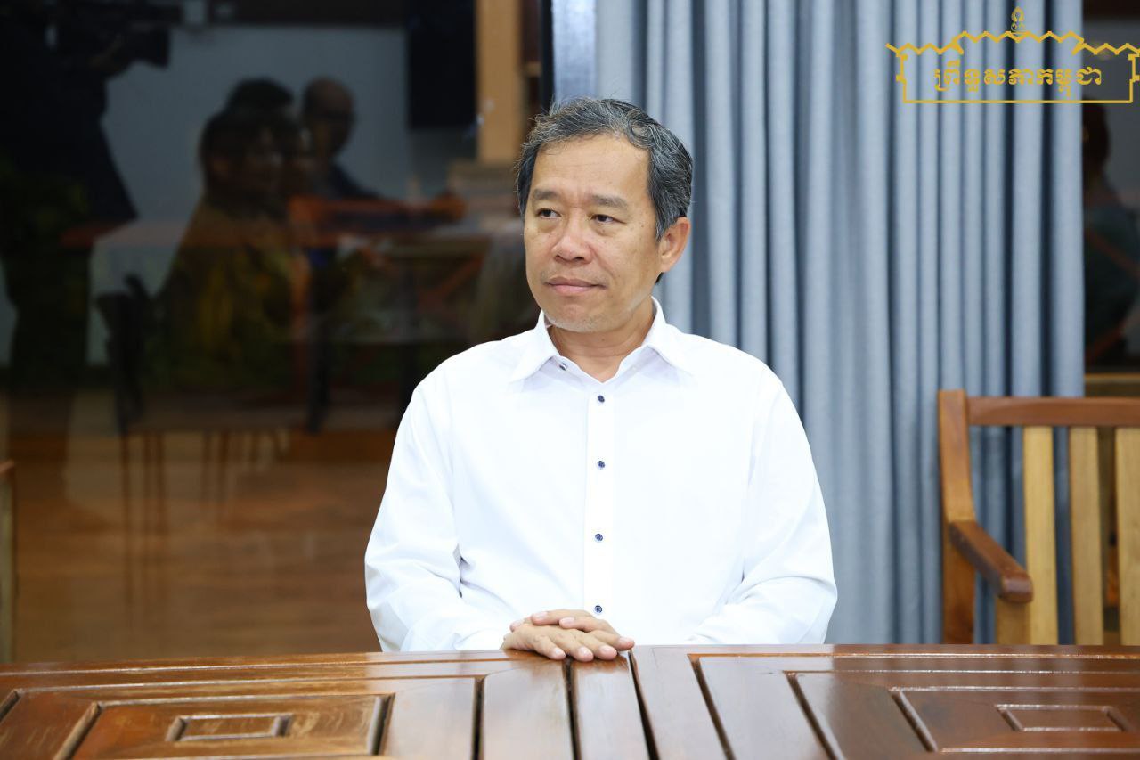 ឯកឧត្តមបណ្ឌិត ធន់ វឌ្ឍនា អាជ្ញាធរមូលដ្ឋានគប្បីប្រកួតគ្នាទាក់ទាញទេសចរ និងគាំទ្រអ្នកវិនិយោគ តាមរយៈការលក់ដូរម្ហូបអាហារឆ្ងាញ់ ប្លែក អនាម័យ និងតម្លៃសមរម្យ