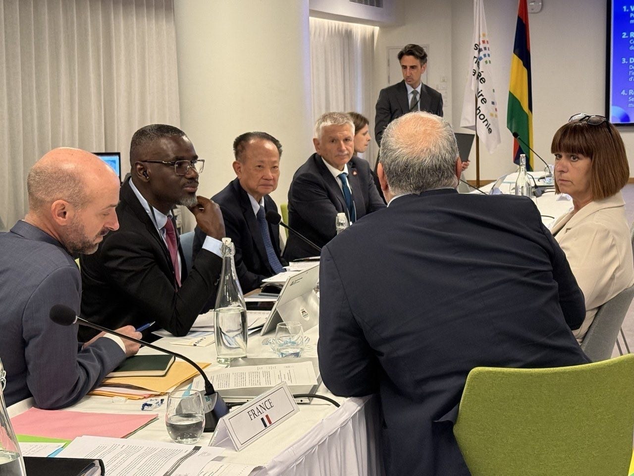 ឯកឧត្តម អ៊ុ សារឹទ្ធ បានអញ្ជើញចូលរួមកិច្ចប្រជុំគណៈកម្មការកិច្ចការសភានៃសភាប្រើភាសាបារាំង