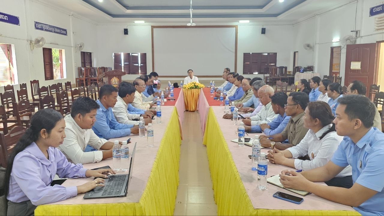 ឯកឧត្តម សត ណា​ឌី អញ្ជើញជួបសំណេះសំណាល និង​ជូនពរដល់ក្រុមប្រឹក្សាឃុំក្នុងស្រុកអង្គរជុំ ខេត្តសៀមរាប ក្នុងឱកាសបុណ្យចូលឆ្នាំថ្មីប្រពៃណីជាតិខ្មែរ