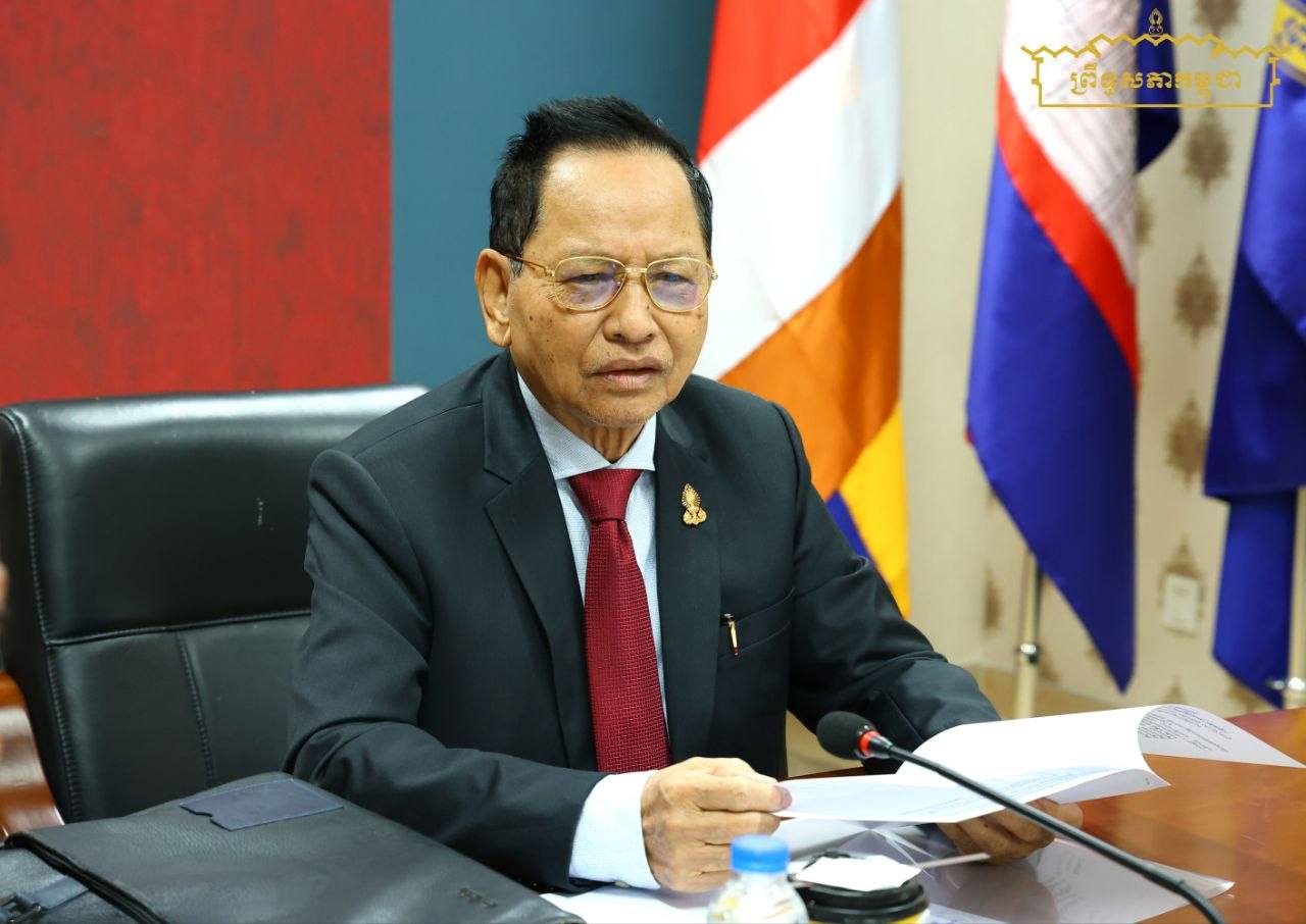 ក្រុមសមាជិកព្រឹទ្ធសភាក្រុមទី៤ ប្រជុំផ្ទៃក្នុង ដើម្បីត្រៀមមានយោបល់ក្នុងសម័យប្រជុំព្រឹទ្ធសភា