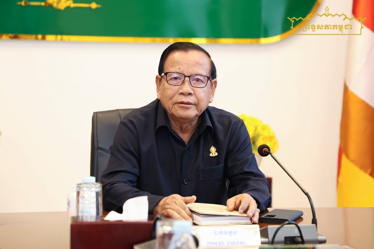 ឯកឧត្តម ឈួន ឡេង ដឹកនាំកិច្ចប្រជុំផ្ទៃក្នុងគណៈកម្មការទី២ព្រឹទ្ធសភា