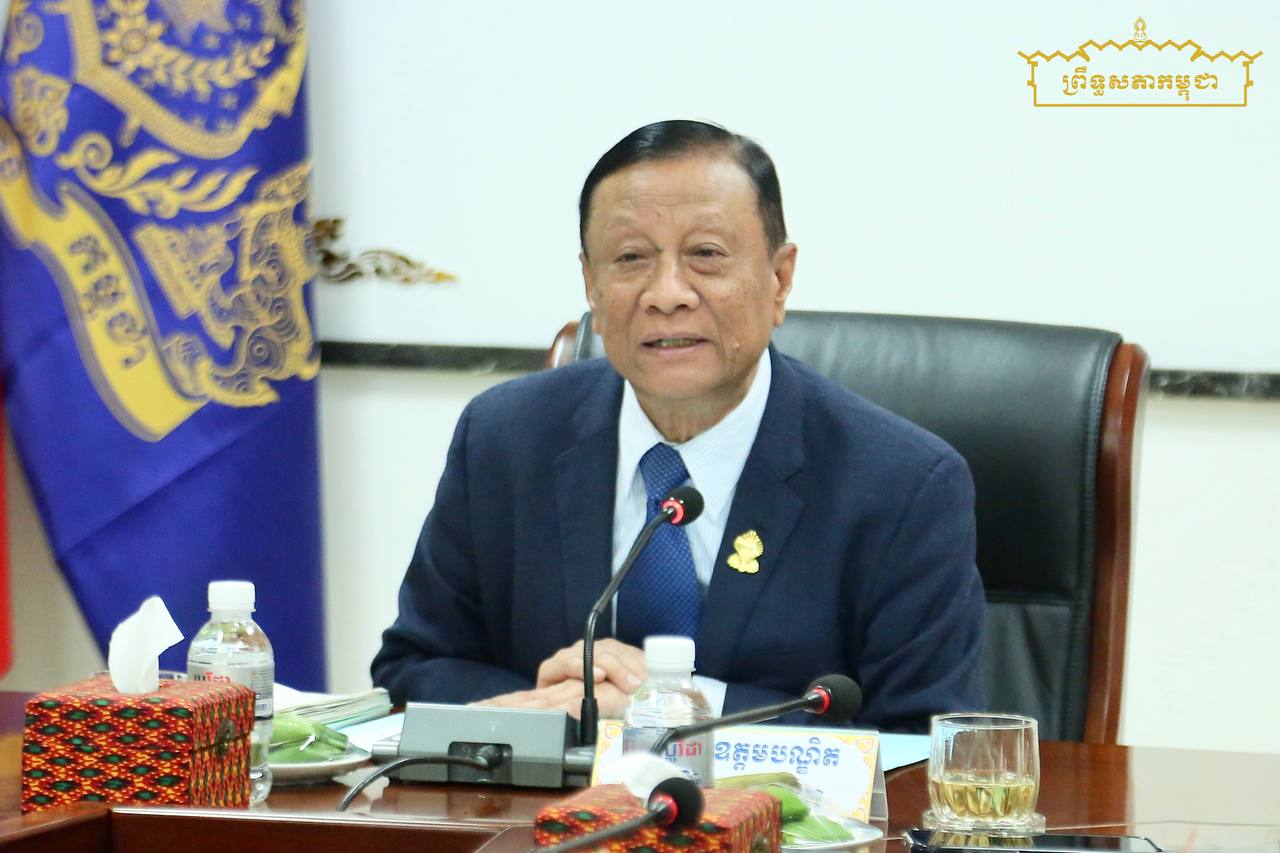 ក្រុមសមាជិកព្រឹទ្ធសភាក្រុមទី២ ប្រជុំផ្ទៃក្នុង ដើម្បីត្រៀមមានយោបល់ក្នុងសម័យប្រជុំព្រឹទ្ធសភា