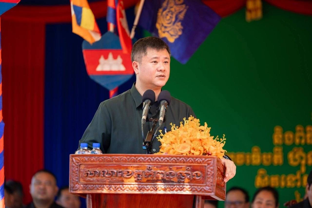 ឯកឧត្តម អ៊ឹង លាងហ៊ួ និងឯកឧត្តម សាយ បូរិន អញ្ជើញចូលរួមពិធីអបអរសាទរខួបលើកទី១៩ ទិវាអតីតយុទ្ធជន និងនិវត្តជនកម្ពុជា និងពិធីប្រគល់ផ្ទះជូនអតីតយុទ្ធជន