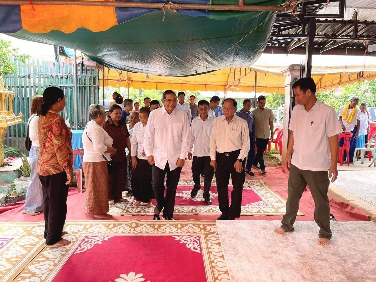 ឯកឧត្តម ឈើយ ចាន់ណា អញ្ជើញ​ចូលរួមពិធីពិធីបុណ្យសពឧបាសក សួង សាវុន អតីតអនុប្រធានមន្ទីរអប់រំ យុវជន និងកីឡាខេត្តបន្ទាយមានជ័យ