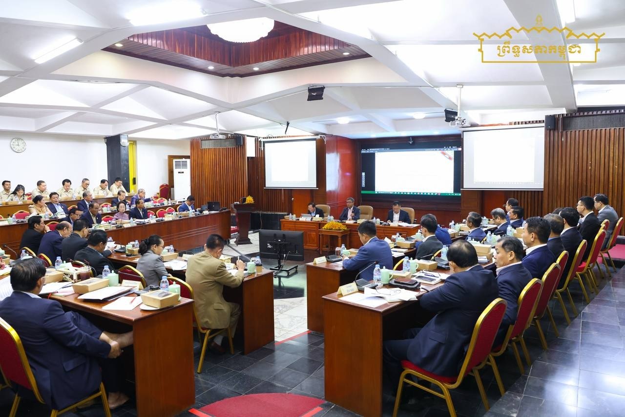 ព្រឹទ្ធសភា បើកកិច្ចប្រជុំផ្សព្វផ្សាយលើអនុក្រឹត្យស្ដីពី ការរៀបចំនិងការប្រព្រឹត្តទៅនៃមូលនិធិភាតរភាព ប្រាក់សោធននិវត្តន៍ និងផលប្រយោជន៍ផ្សេងៗដែលរាជរដ្ឋាភិបាលបានរៀបចំសម្រាប់ឃុំ សង្កាត់