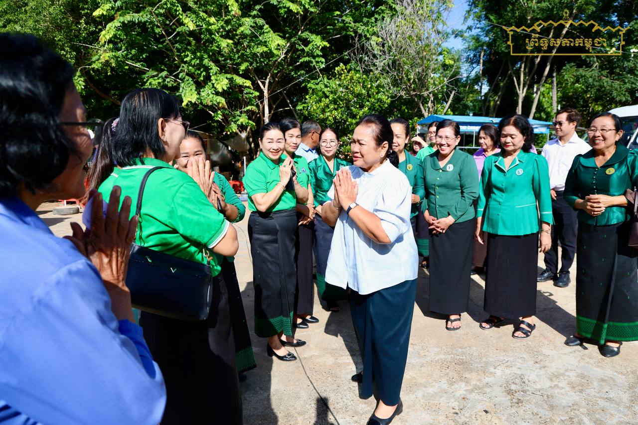 ក្រមសមាជិកាព្រឹទ្ធសភា លើកទឹកចិត្តឱ្យប្រជាពលរដ្ឋទាំងអស់ បន្តពង្រឹងសាមគ្គីភាព ឯកភាពគ្នាជាធ្លុងមួយ និងជឿជាក់លើរាជរដ្ឋាភិបាល ដើម្បីការពារសុខសន្តិភាព ស្ថិរភាព និងអធិបតេយ្យជាតិ ឱ្យបានគង់វង្ស