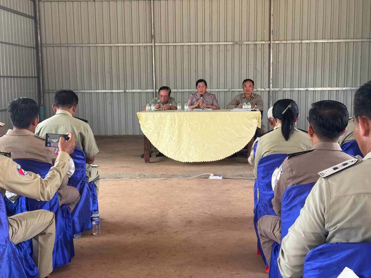 លោកជំទាវ ចឹក ហេង អញ្ជើញចុះជួបសំណេះសំណាល​ និងឈ្វេងយល់បញ្ហាប្រឈមនិងសំណូមពរជាមួយក្រុមប្រឹក្សាឃុំចំនួន៣ និងនាយប៉ុស្តិ៍នគរបាល នៃស្រុកកូនមុំ ខេត្តរតនគិរី