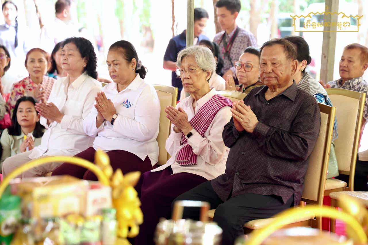គណៈប្រតិភូគណៈកម្មការទី៨ និងក្រុមសមាជិកាព្រឹទ្ធសភា អញ្ជើញចូលរួមក្នុងពិធីសូត្រមន្ត និងលែងកូនត្រី អបអរសាទរ «ទិវាមច្ឆជាតិ» នៅស្រុកអង្គស្នួល