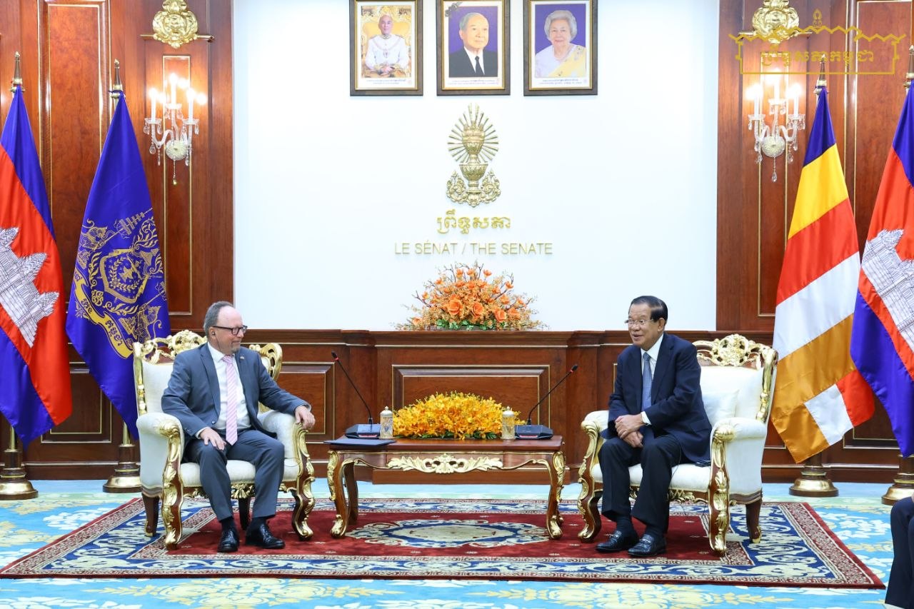 សម្តេចតេជោ ហ៊ុន សែន អនុញ្ញាតឱ្យឯកអគ្គរដ្ឋទូតអាល្លឺម៉ង់ ប្រចាំកម្ពុជា ចូលជួបសម្តែងការគួរសម និងជម្រាបលា
