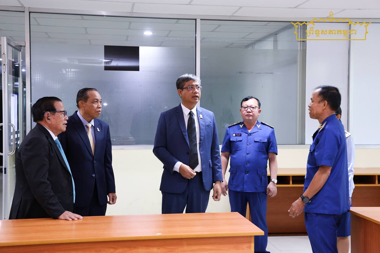 ឯកឧត្តម យស ផានីត្តា អញ្ជើញជួបពិភាក្សាការងារ និងទស្សនកិច្ចនៅសាលាជាតិពន្ធដារ នៃអគ្គនាយកដ្ឋានពន្ធដារ រាជធានីភ្នំពេញ