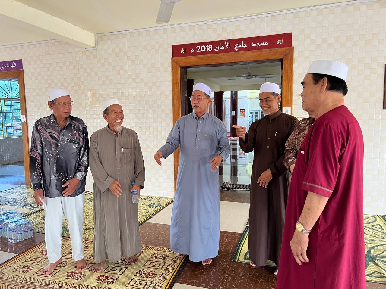ឯកឧត្តម លី សារី អញ្ជើញចូលរួមរំលែកមរណទុក្ខ និងគោរពវិញ្ញាណក្ខន្ធសពប្រជាពលរដ្ឋ នៅស្រុកទឹកឈូ ខេត្តកំពត