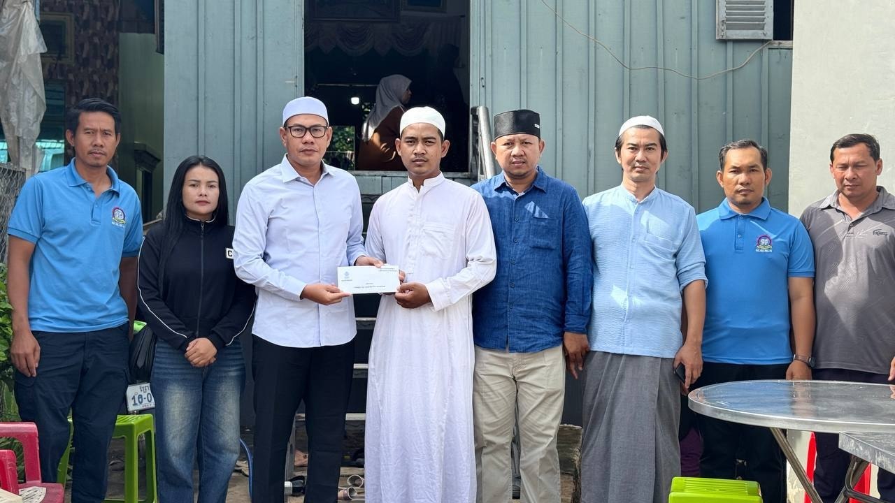ឯកឧត្តម ស្លេះ ពុនយ៉ាមុីន អញ្ជើញដឹកនាំក្រុមការងារចូលរួមរំលែកមរណទុក្ខគ្រួសារសព លោក ម៉ាន ជិះ