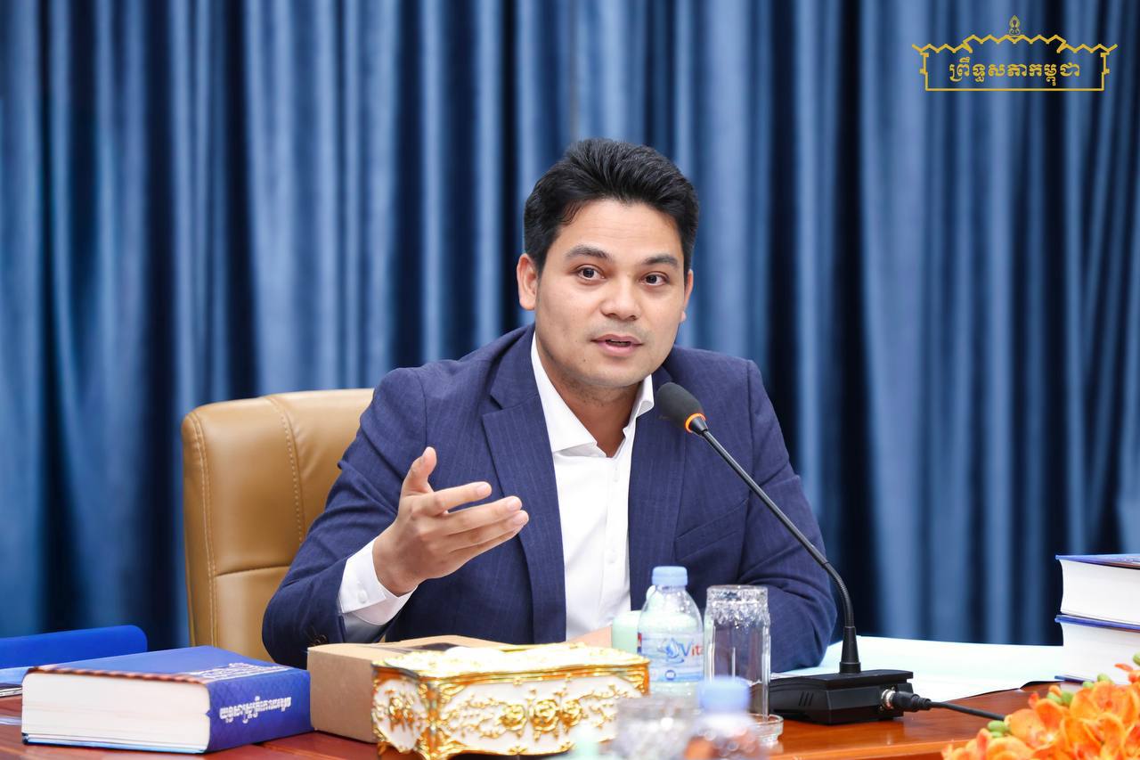 ឯកឧត្តម ជា ធីរិទ្ធ អញ្ជើញជួបសំណេះសំណាល និងផ្តល់អនុសាសន៍ដល់និស្សិតជាប់អាហាររូបករណ៍អនុបណ្ឌិតទៅសិក្សានៅសាធារណរដ្ឋកូរ៉េខាងត្បូង ចំនួន៤១រូប