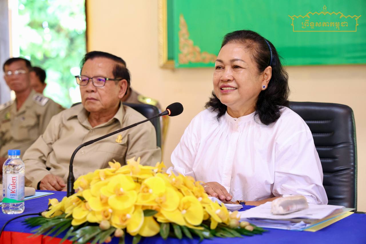 លោកជំទាវ មាន សំអាន៖ លើកឡើងពីការបោះឆ្នោតជ្រើសរើសក្រុមប្រឹក្សាឃុំ សង្កាត់ អាណត្តិទី៦ ឆ្នាំ២០២៧ នាពេលខាងមុខ ត្រូវមានស្រ្តីឈរឈ្មោះ និងមានលទ្ធភាពជាប់ឆ្នោតគ្រប់ឃុំ សង្កាត់ ទូទាំងប្រទេស