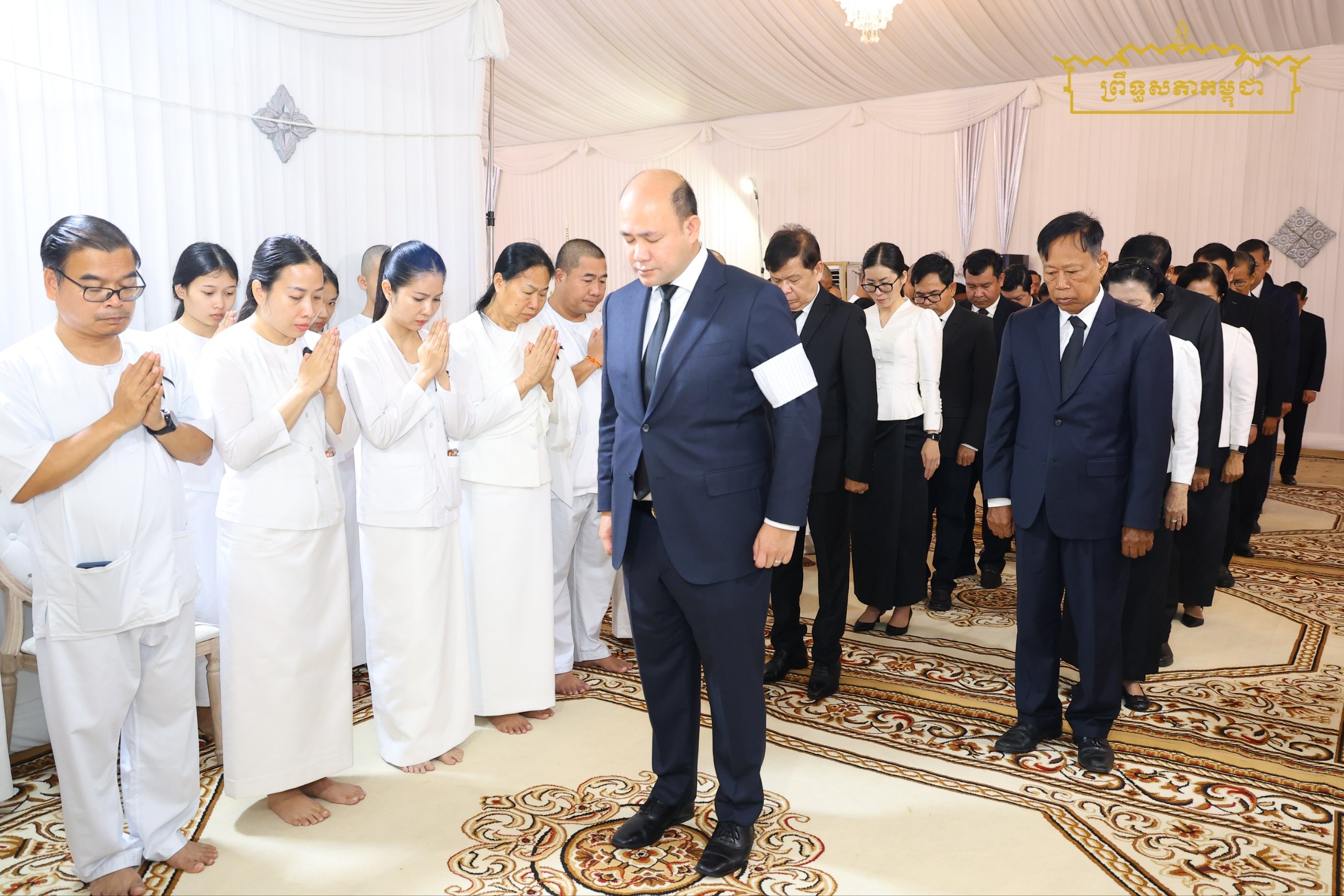 គណៈប្រតិភូក្រសួងមុខងារសាធារណៈ អញ្ជើញគោរពវិញ្ញាណក្ខន្ធសព ឯកឧត្តម ទឹម ផន