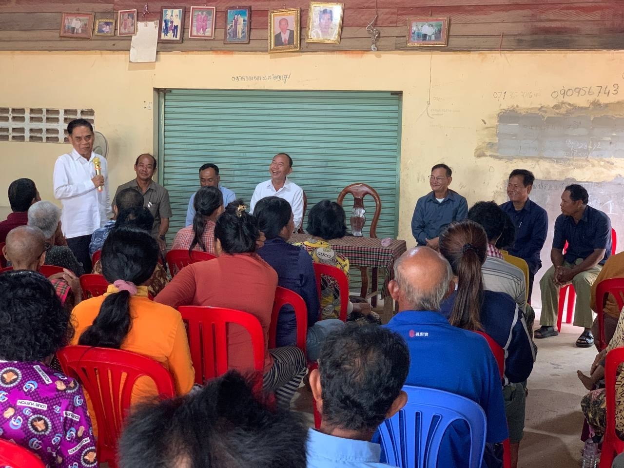ឯកឧត្តម​ សត ណា​ឌី​ អញ្ជើញជួបសំណេះសំណាល​ជាមួយប្រជាពលរដ្ឋ នៅភូមិដូនមៀវ ឃុំគោល ស្រុកអង្គរជុំ​ ខេត្តសៀមរាប​