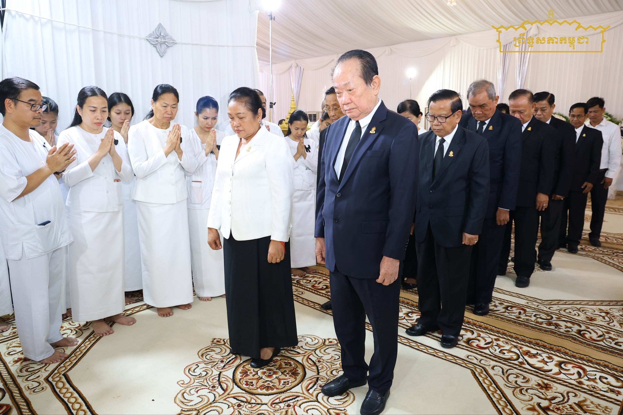 គណៈប្រតិភូគណៈកម្មការទី៨ និងទី៩នៃព្រឹទ្ធសភា ព្រមទាំងក្រុមសមាជិកព្រឹទ្ធសភាប្រចាំភូមិភាគទី៦  អញ្ជើញគោរពវិញ្ញាណក្ខន្ធសព ឯកឧត្តម ទឹម ផន សមាជិកព្រឹទ្ធសភា