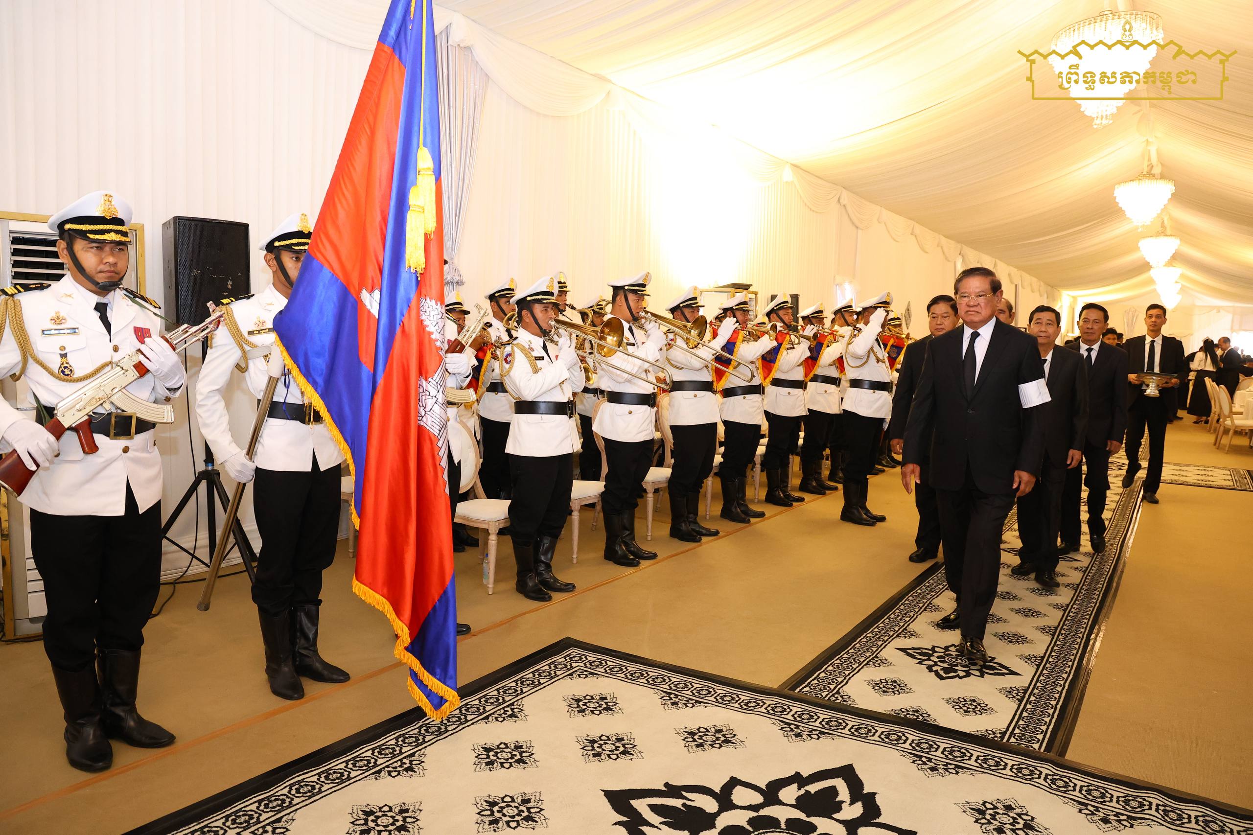 សម្តេចក្រឡាហោម ស ខេង អញ្ជើញគោរពវិញ្ញាណក្ខន្ធសព ឯកឧត្តម ទឹម ផន សមាជិកព្រឹទ្ធសភា
