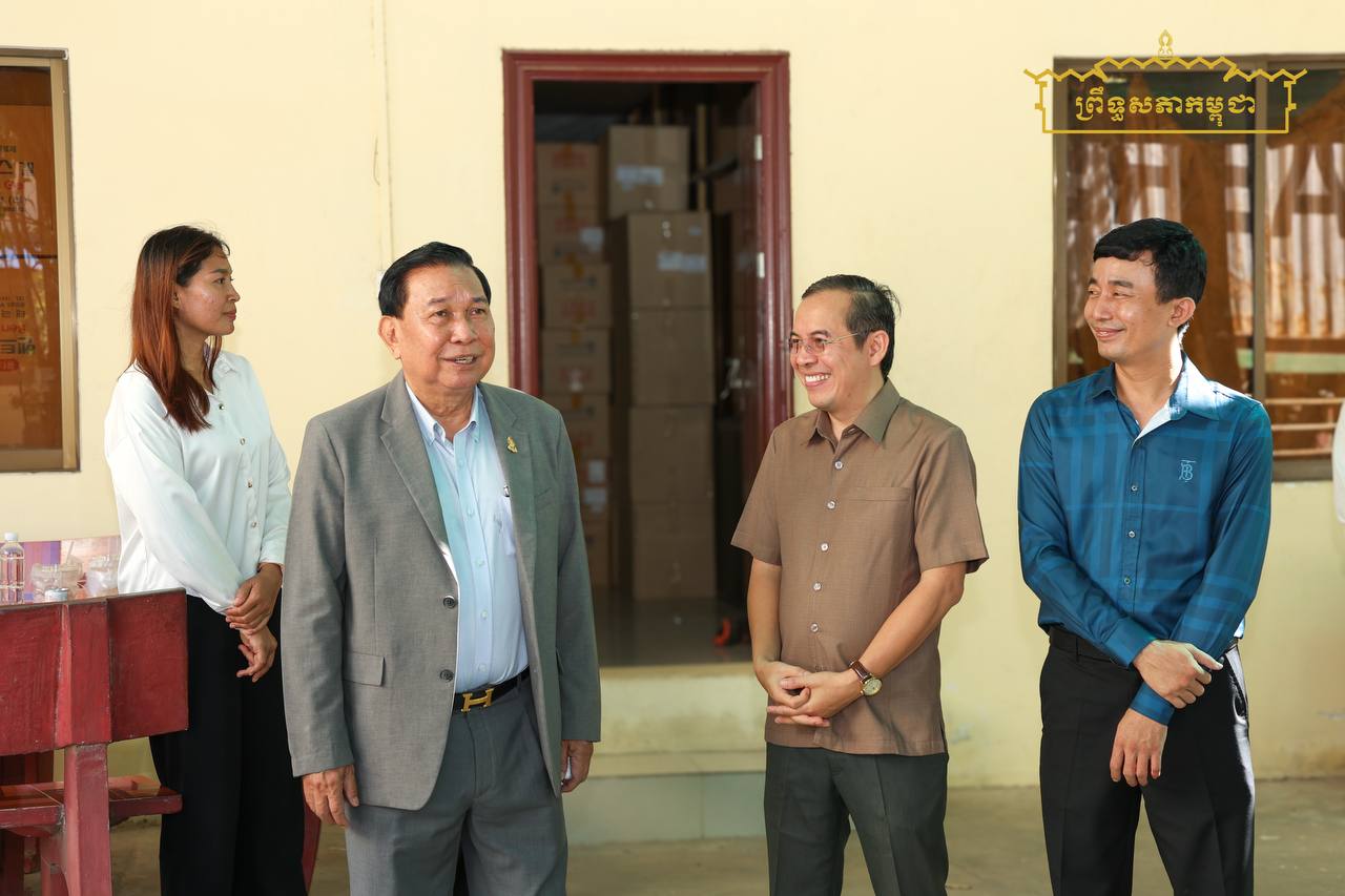 ឯកឧត្តម ម៉ម ប៊ុននាង អញ្ជើញទទួលជំនួយមនុស្សធម៌ក្នុងទំហំទឹកប្រាក់ជាង១លានដុល្លារ ពីមូលនិធិចែករំលែកសង្គ្រោះជីវិតសកលនៃសាធារណរដ្ឋកូរ៉េ