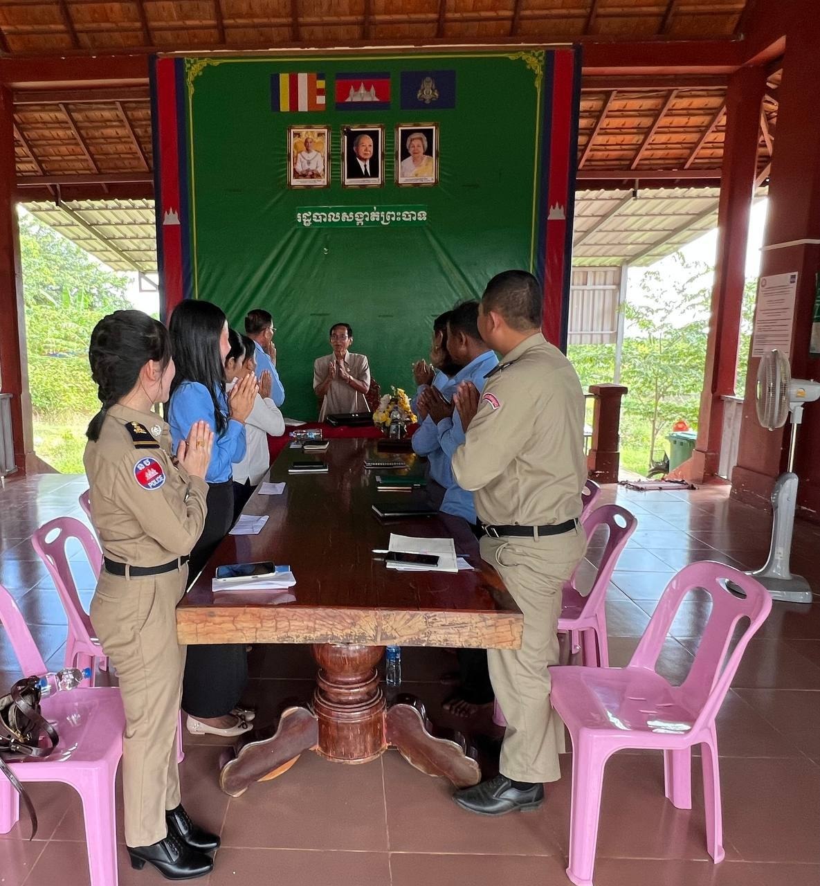 ឯកឧត្តម ញ៉ែម សាម៉ន អញ្ជើញជួបសំណេះសំណាល និងពិភាក្សាការងារជាមួយអាជ្ញាធរសង្កាត់ព្រះបាទ ក្រុងស្ទឹងត្រែង ខេត្តស្ទឹងត្រែង