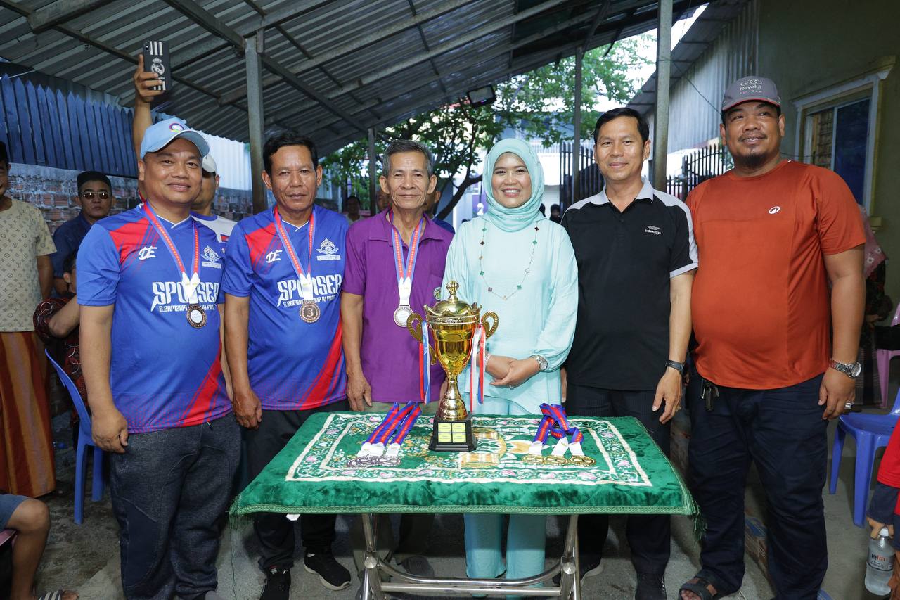 លោកជំទាវ ម៉ាណ ណាវី អញ្ជើញប្រគល់ពានរង្វាន់ការប្រកួតប៊ូល និងប៉េតង់ ក្នុងសហគមន៍ច្រាំងចំរេះទី១