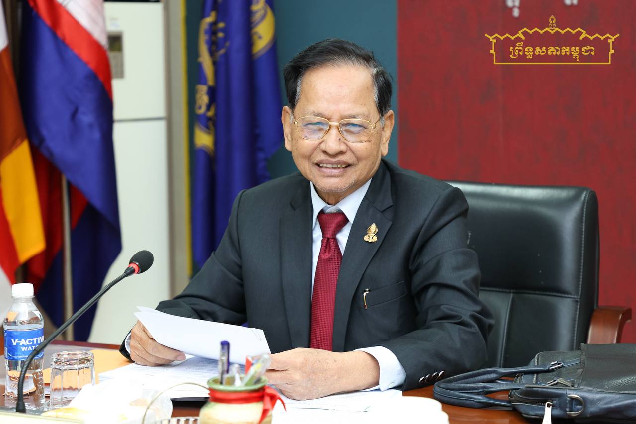 ក្រុមសមាជិកព្រឹទ្ធសភា ក្រុមទី៤ ប្រជុំផ្ទៃក្នុង ដើម្បីត្រៀមមានយោបល់ក្នុងកិច្ចប្រជុំព្រឹទ្ធសភាជាវិសាមញ្ញ