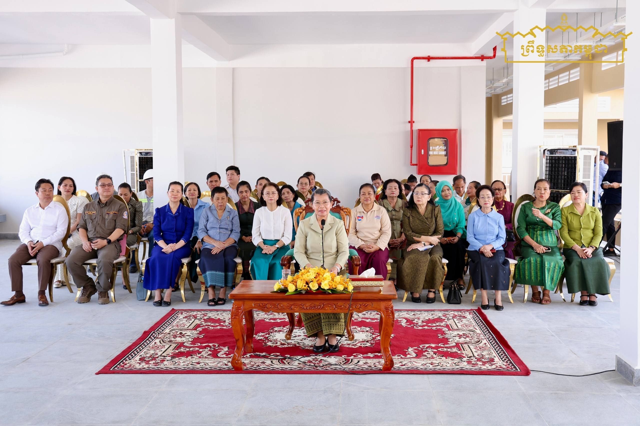 លោកជំទាវ មាន សំអាន អញ្ជើញចូលរួមក្នុងពិធីសំណេះសំណាលជាមួយវិស្វករ និងកម្មករសាងសង់អគារអន្តេវាសិកដ្ឋាន «ប៊ុន រ៉ានី-ជឹង សុភាព»