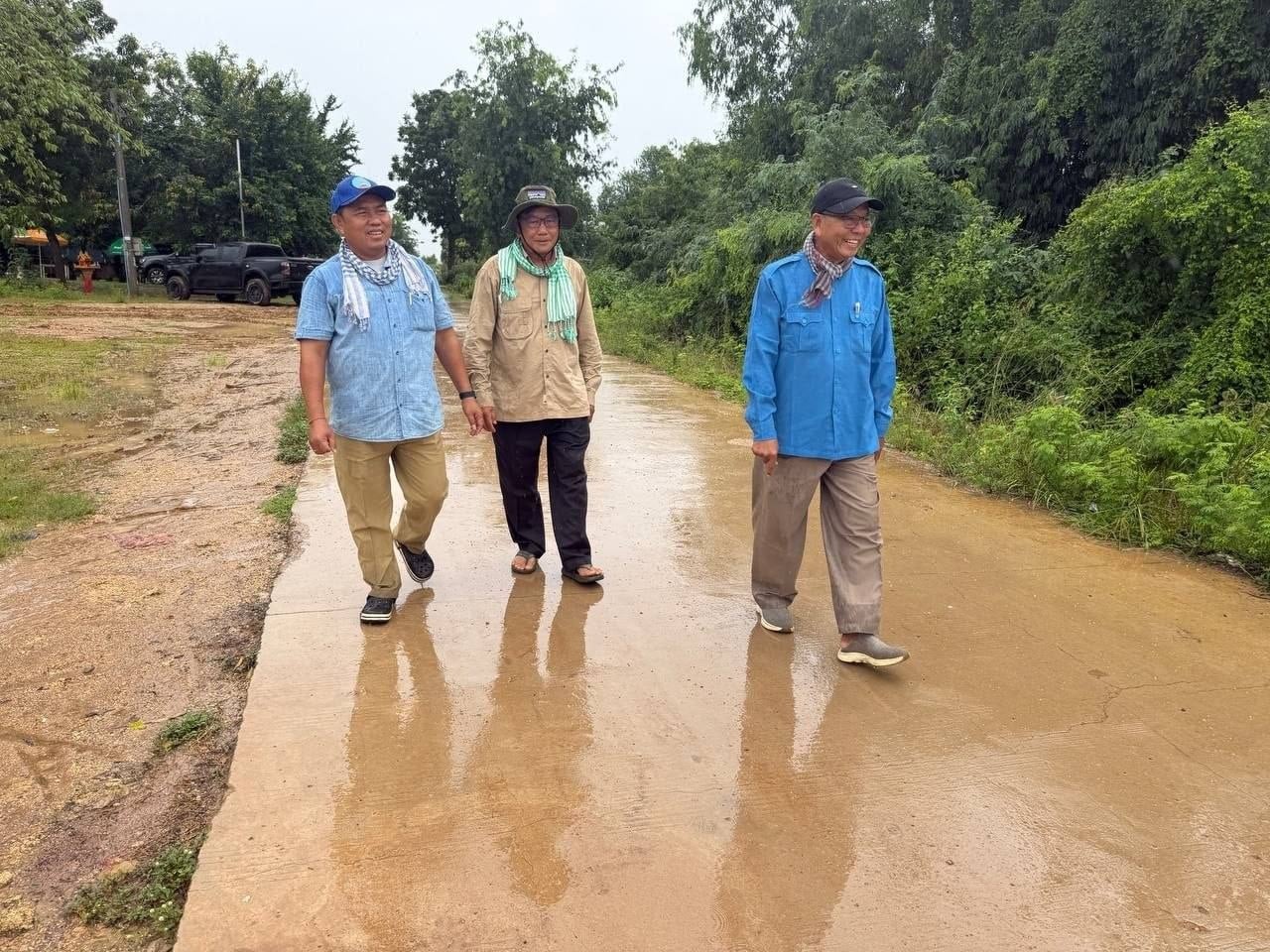 ឯកឧត្តម ឈើយ ចាន់ណា អញ្ជើញ​ចូលរួមចុះពិនិត្យទីទួលសុវត្ថិភាពត្រៀមលក្ខណ:ជួយដល់ប្រជាពលរដ្ឋនៅពេលមានទឹកជំនន់ទឹកភ្លៀង
