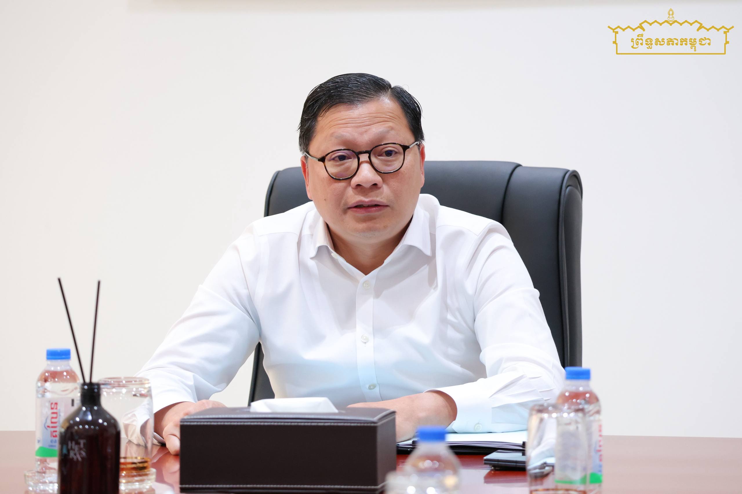 ឯកឧត្តម ឡាយ សំកុល អញ្ជើញដឹកនាំកិច្ចប្រជុំគណៈកម្មការគ្រប់គ្រងដំណើរការវាយតម្លៃបន្តកិច្ចសន្យា ដល់បុគ្គលិកជាប់កិច្ចសន្យា ចំណុះអគ្គលេខាធិការដ្ឋានព្រឹទ្ធសភា
