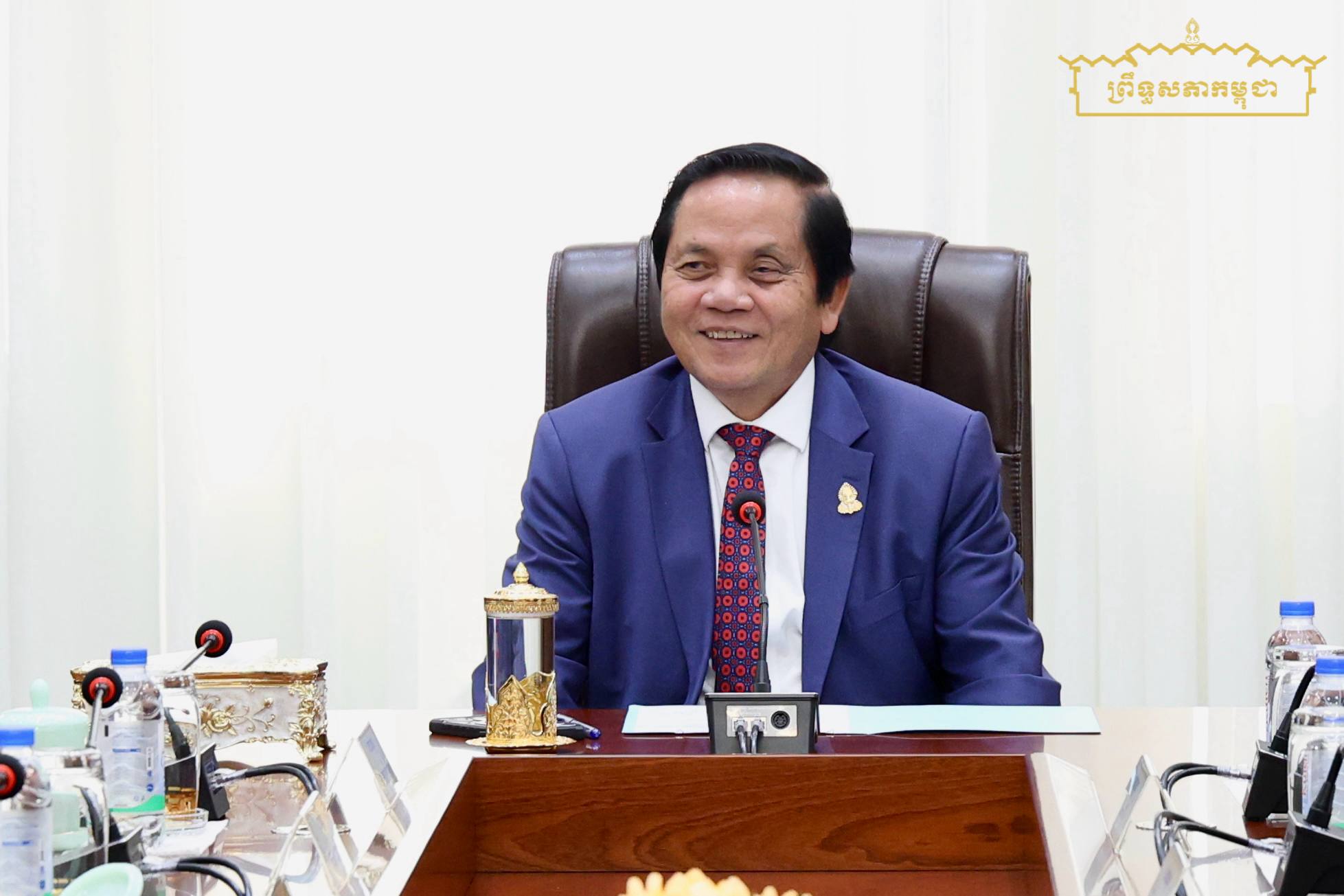 ឯកឧត្តម អ៊ុច បូររិទ្ធ ប្រធានស្តីទីព្រឹទ្ធសភា អនុញ្ញាតឱ្យទីប្រឹក្សា និងប្រធានសាខាបក្សក្នុង និងក្រៅប្រទេស ចូលជួបសម្តែងការគួរសម និងពិភាក្សាការងារ