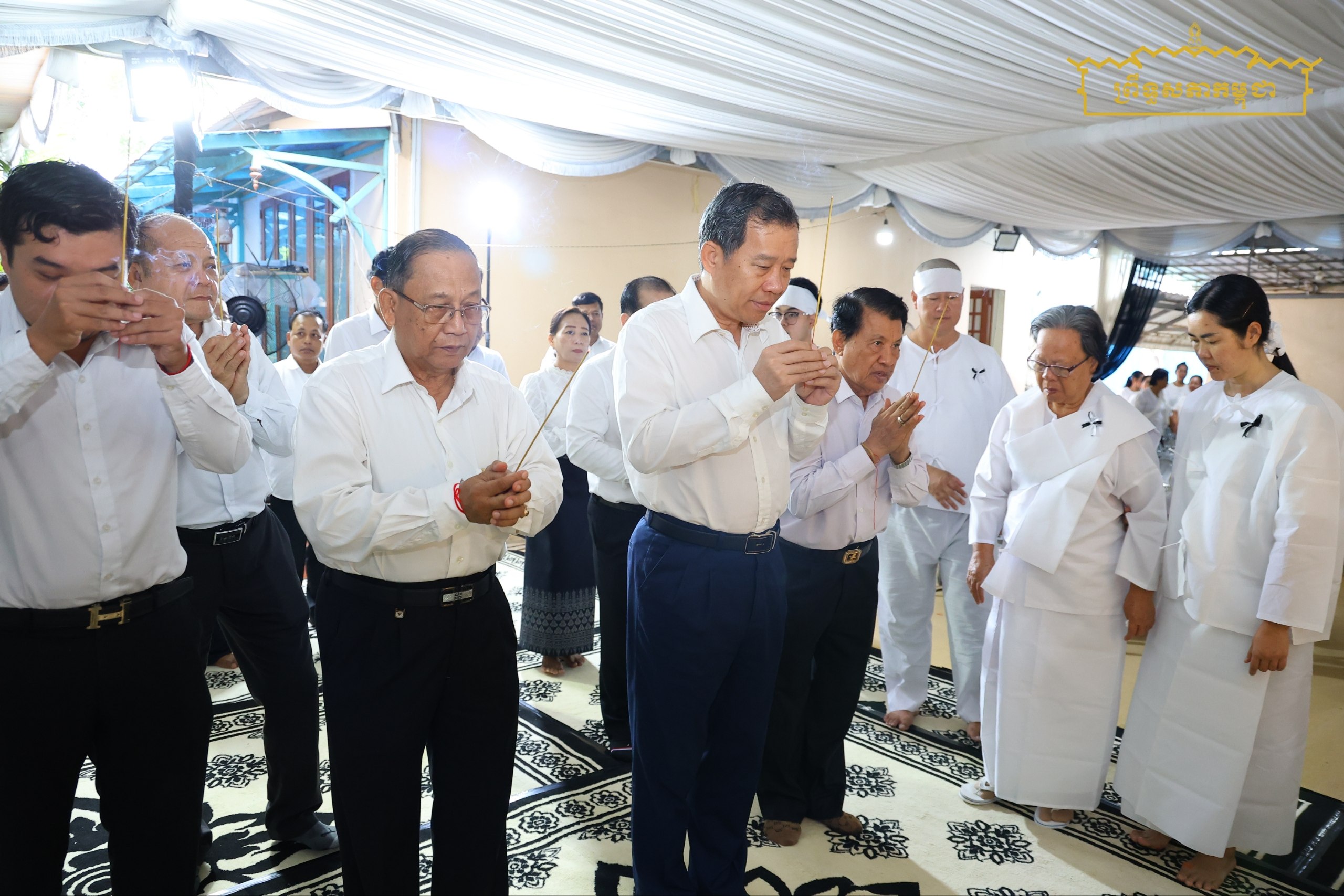 ឯកឧត្តមបណ្ឌិត ធន់ វឌ្ឍនា អញ្ជើញគោរពវិញ្ញាណក្ខន្ធសព ឯកឧត្តម ចាន់ ណារ៉េត