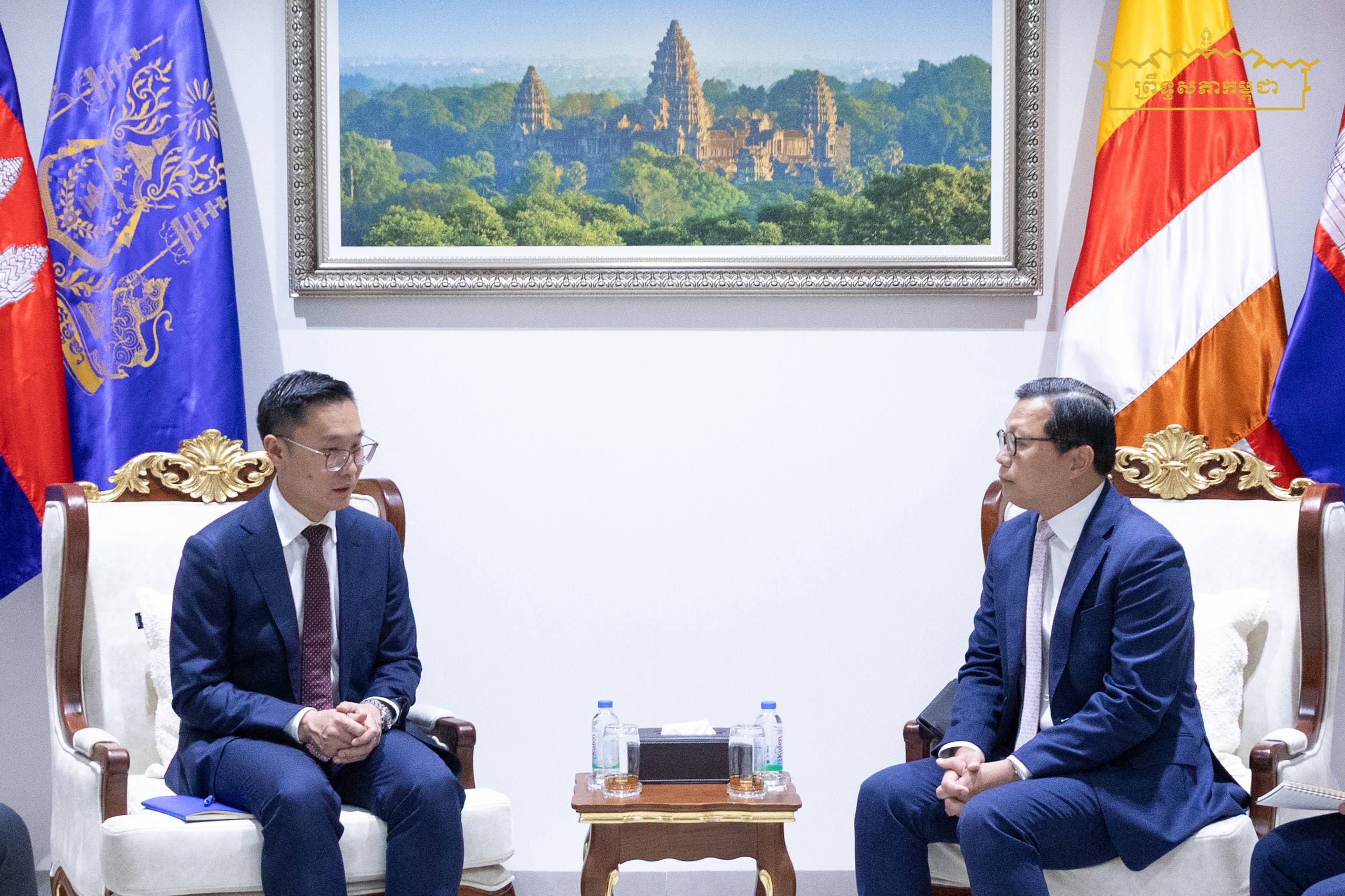 ឯកឧត្តម ឡាយ សំកុល អគ្គលេខាធិការព្រឹទ្ធសភា ទទួលជួបពិភាក្សាការងារជាមួយឯកឧត្តមឯកអគ្គរដ្ឋទូតអូស្ត្រាលីប្រចាំកម្ពុជា